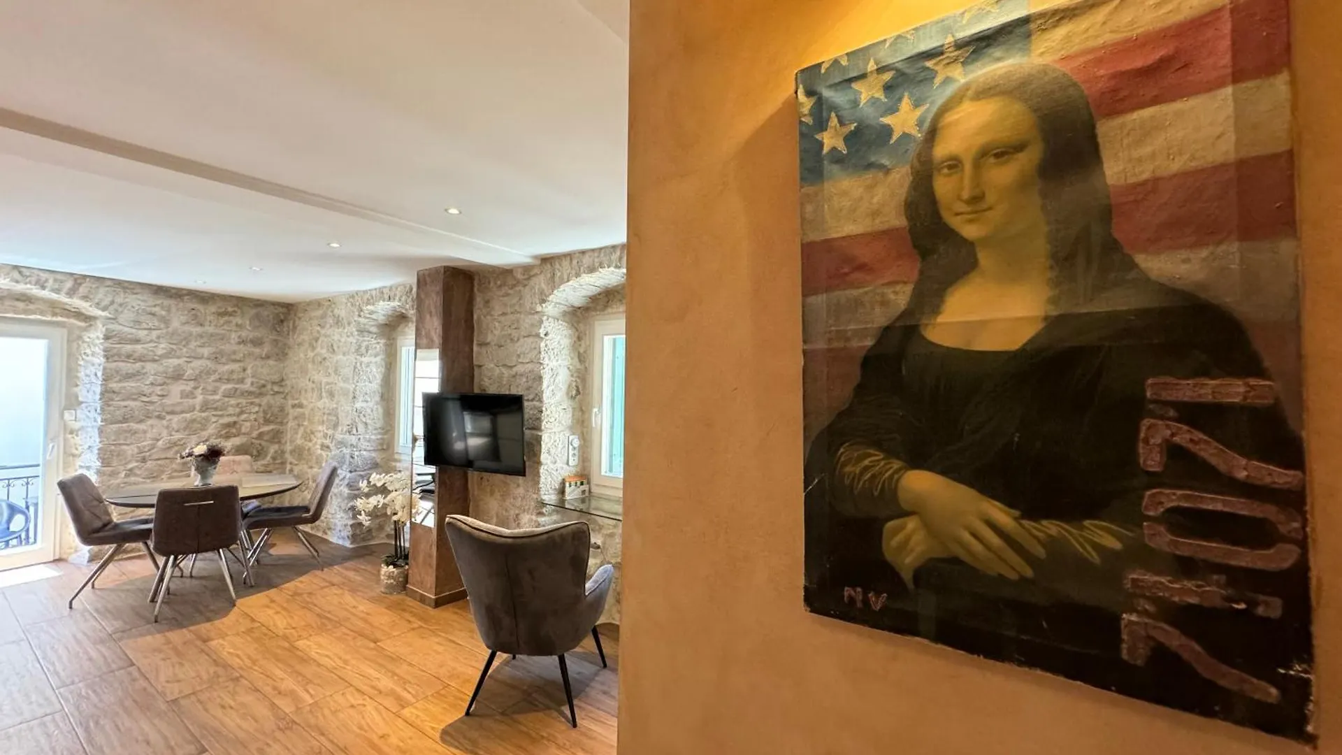 Appartement Luxury Apt Petra In 400 Year Old Stone House 4+2 Split