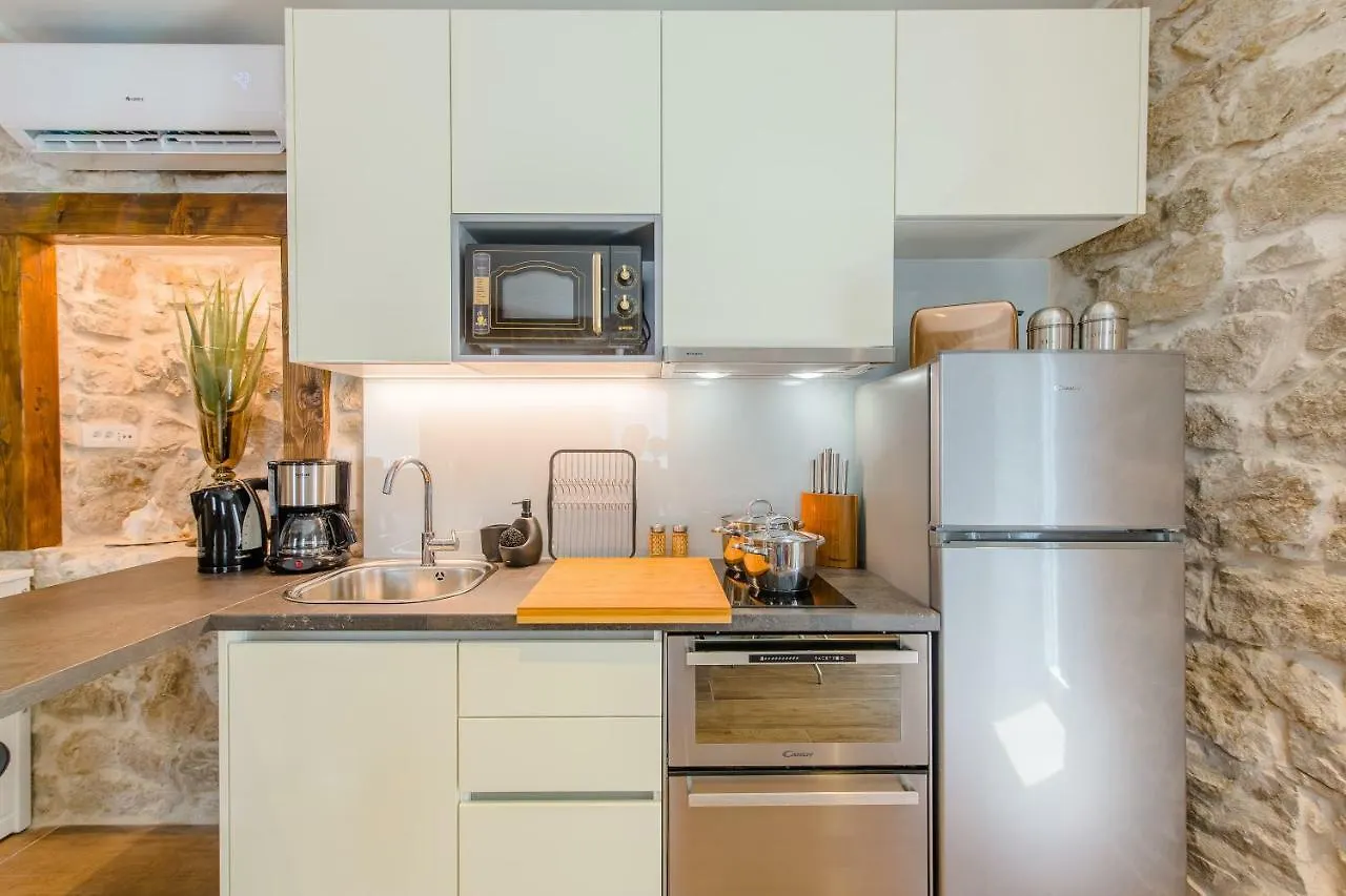 Luxury Apt Petra In 400 Year Old Stone House 4+2 Split Croatie
