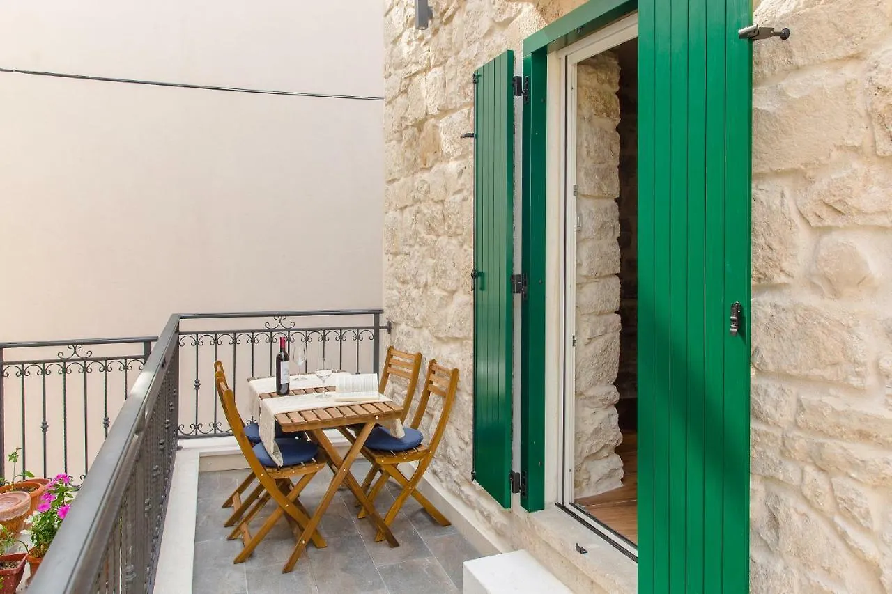Luxury Apt Petra In 400 Year Old Stone House 4+2 Split Croatia