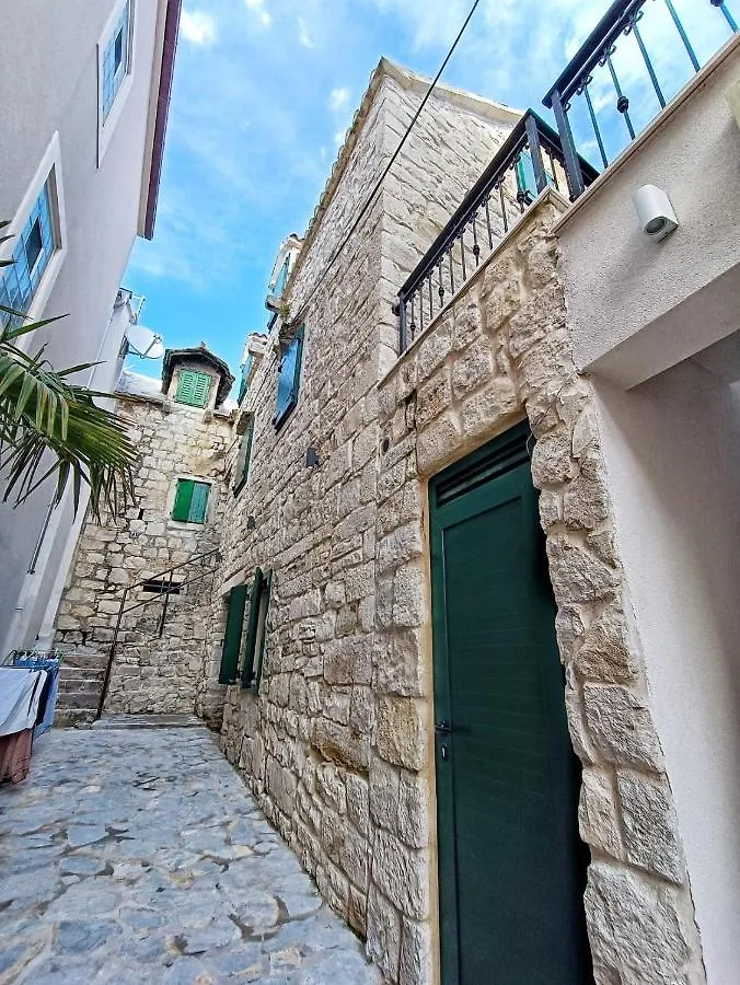 Luxury Apt Petra In 400 Year Old Stone House 4+2 Split Apartment