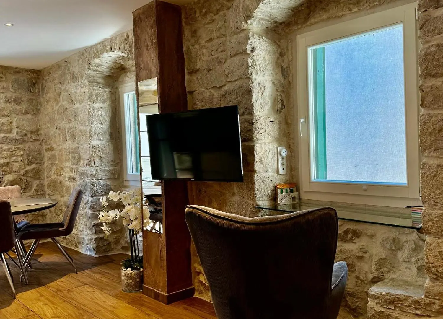 Luxury Apt Petra In 400 Year Old Stone House 4+2 Split 0*,